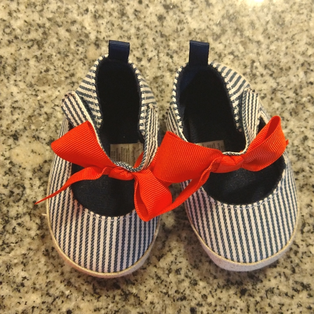 Baby girl soft shoes 👟 size 9-12 months